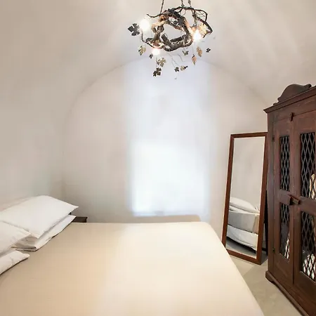 Ducato Wine Village Resort Megalochori (Santorini)